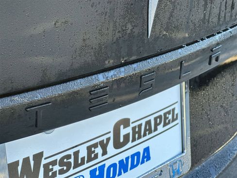 Used 2021 Tesla Model S Plaid image 11