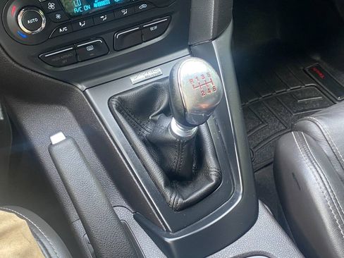 Used 2014 Ford Focus ST w/ Equipment Group 202A FWD image 33