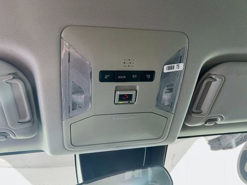 Used 2025 Toyota RAV4 XLE w/ Weather Package AWD/4WD image 20