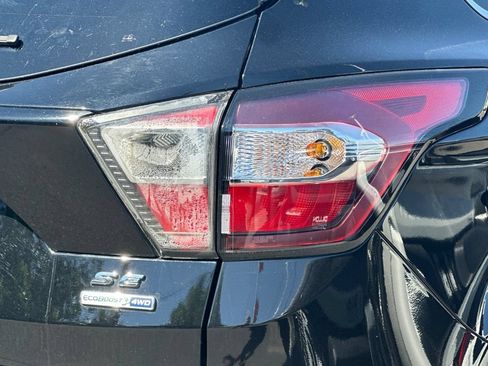 Used 2017 Ford Escape SE w/ Equipment Group 201A AWD/4WD image 24