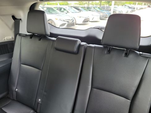 Certified 2024 Toyota Grand Highlander FWD image 13