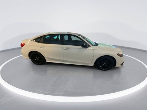 Used 2024 Honda Civic Sport image 8