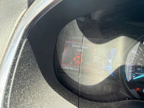 Used 2020 Ford Edge Titanium FWD image 15