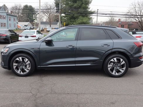 Used 2021 Audi e-tron Premium w/ Convenience Plus Package image 8