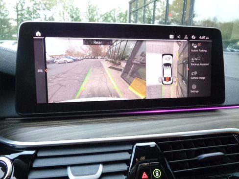 Used 2023 BMW M550i xDrive w/ Executive Package image 14