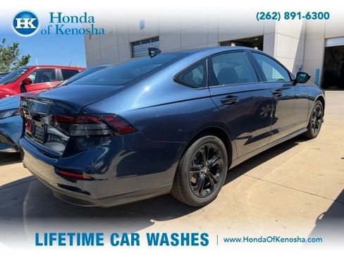 Used 2025 Honda Accord SE image 2