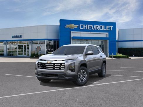 New 2026 Chevrolet Equinox LT w/ Convenience Package II FWD image 8
