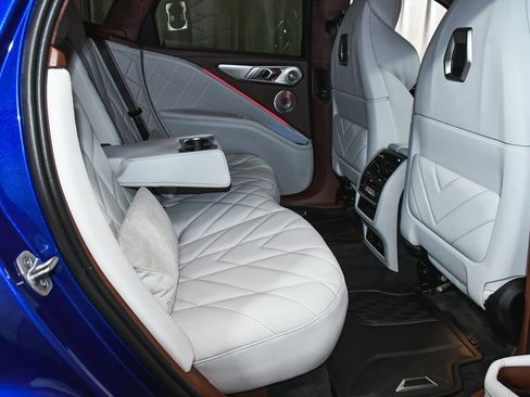 Used 2025 BMW XM image 77