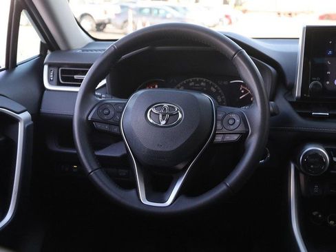 Used 2025 Toyota RAV4 XLE Premium image 23