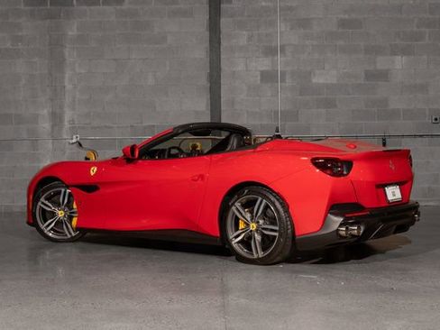 Used 2019 Ferrari Portofino image 5