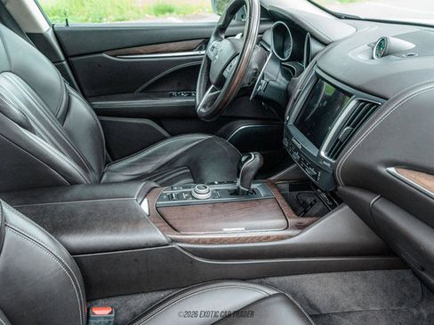 Used 2017 Maserati Levante S AWD/4WD image 39