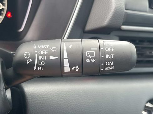 Used 2025 Honda Pilot Touring image 43
