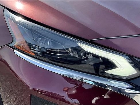 Used 2024 Nissan Altima 2.5 SV FWD image 29