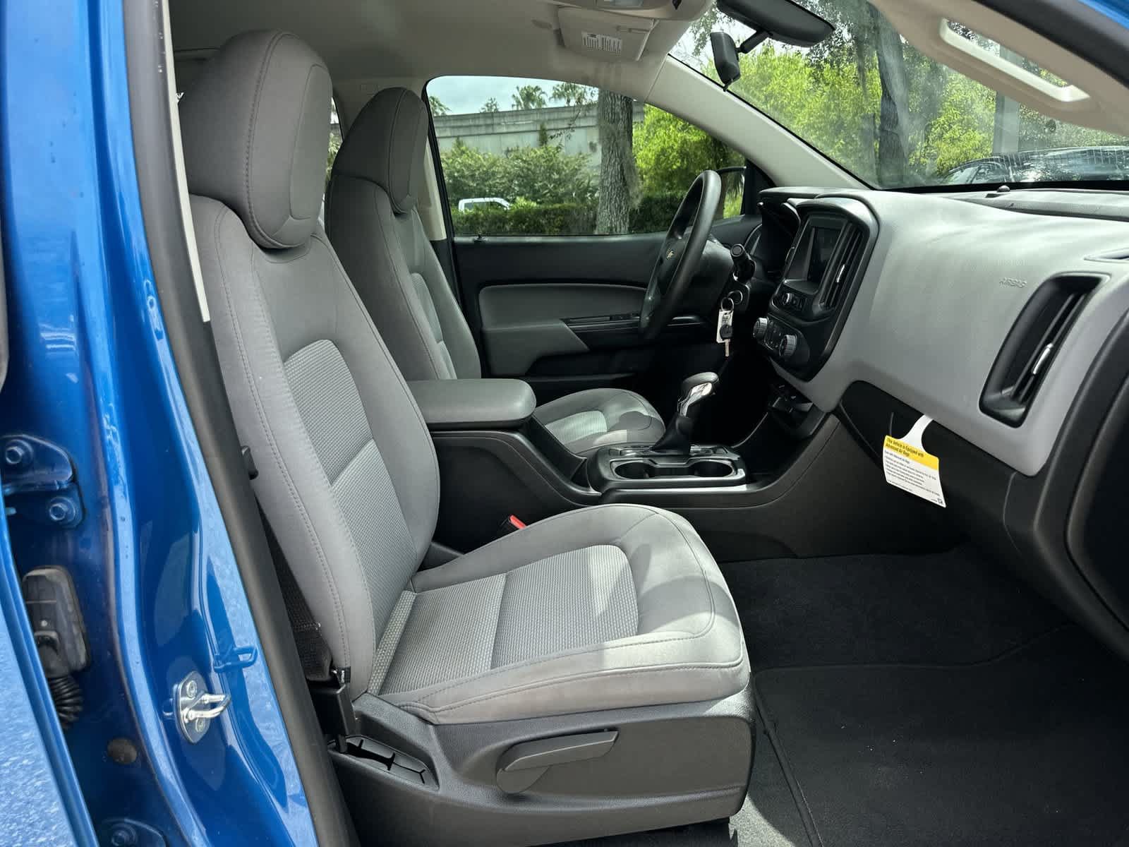Used 2022 Chevrolet Colorado W/T RWD image 17