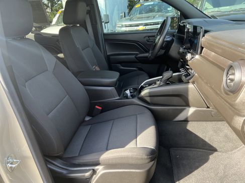 Certified 2023 Chevrolet Colorado Trail Boss w/ Technology Package image 32