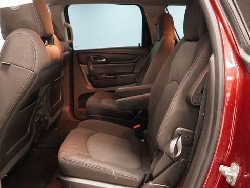Used 2016 Chevrolet Traverse LT w/ Style and Technology Package FWD image 24