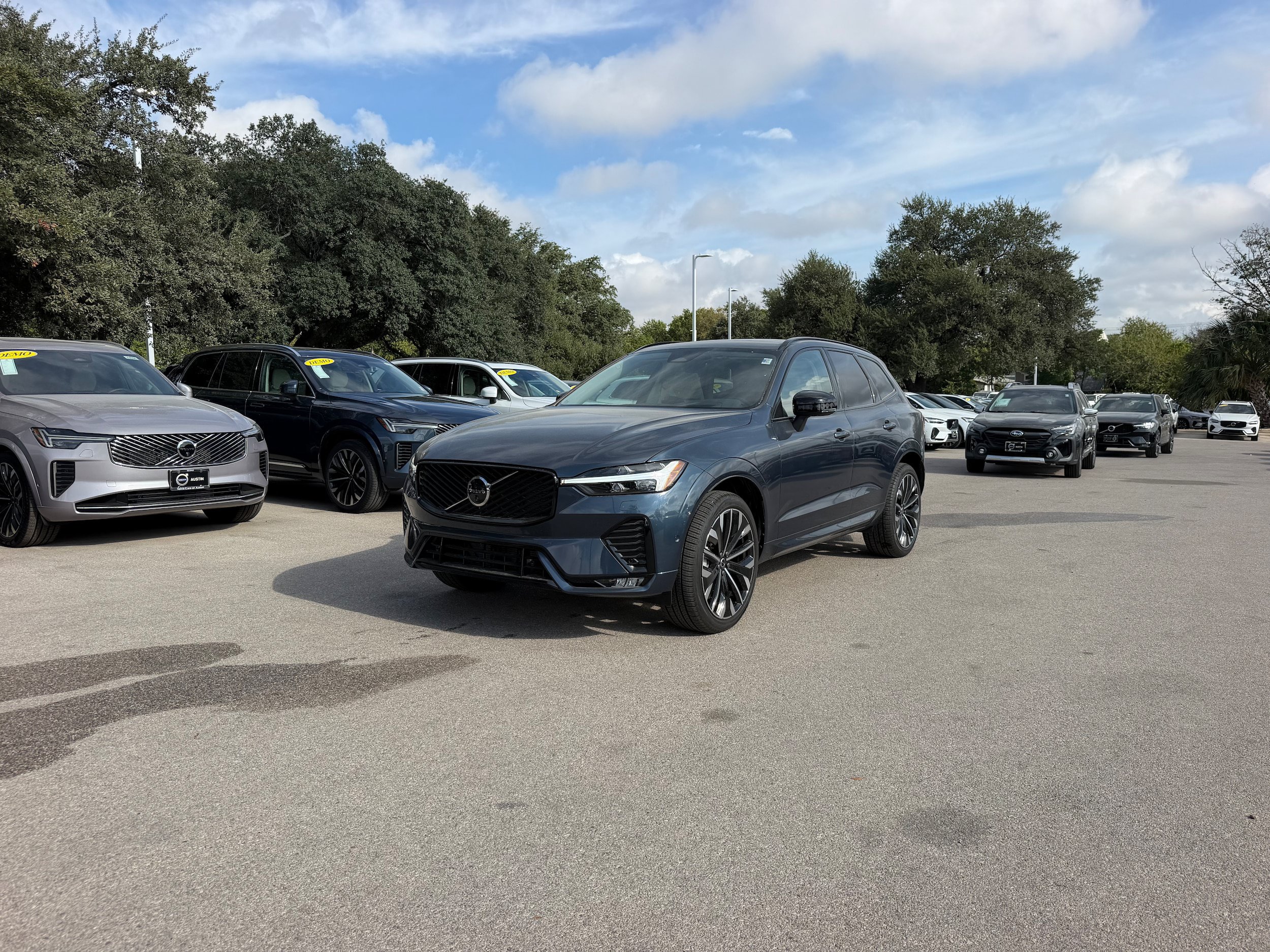 Certified 2026 Volvo XC60 B5 Ultra w/ Protection Package Premier AWD/4WD image 2