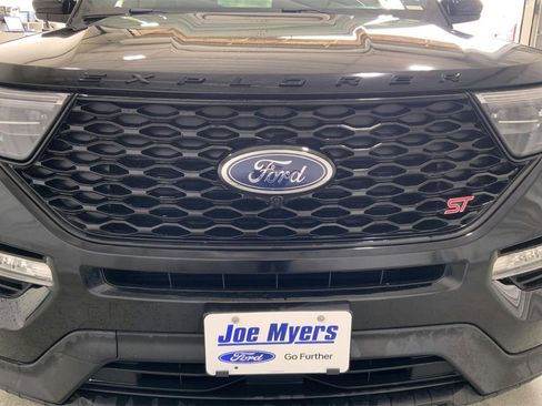 Used 2023 Ford Explorer ST w/ ST Street Pack image 27