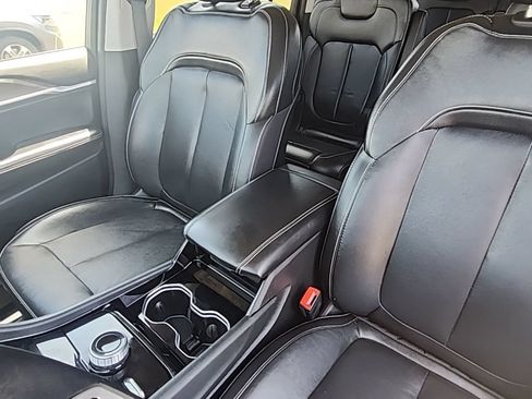 Certified 2022 Jeep Grand Cherokee L Limited AWD/4WD image 24