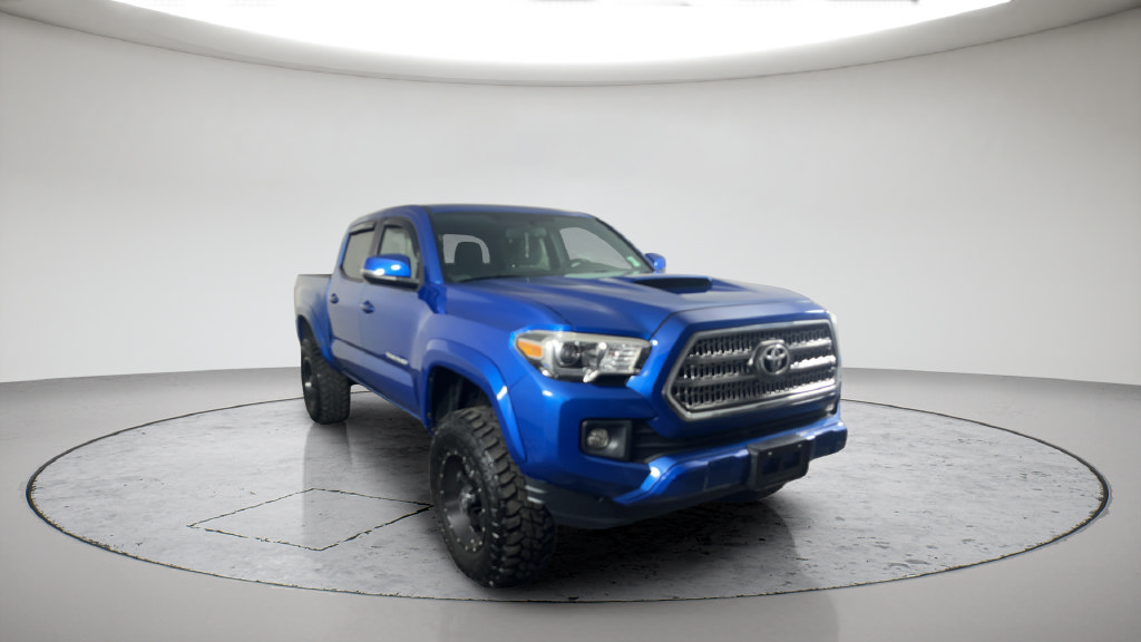 Used 2016 Toyota Tacoma TRD Sport w/ Towing Package AWD/4WD image 3