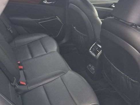 Used 2017 Kia Cadenza Technology FWD image 11