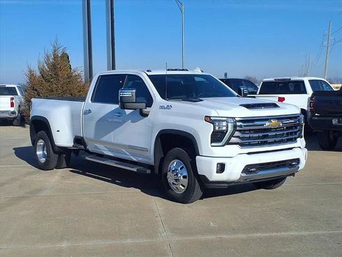 New 2026 Chevrolet Silverado 3500 High Country w/ Technology Package image 25