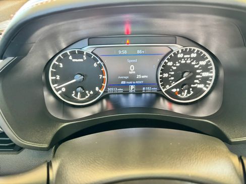 Used 2025 Nissan Altima 2.5 SR FWD image 12