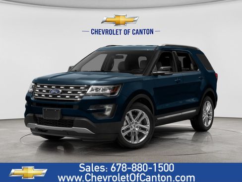 Used 2017 Ford Explorer XLT w/ Equipment Group 202A FWD image 1