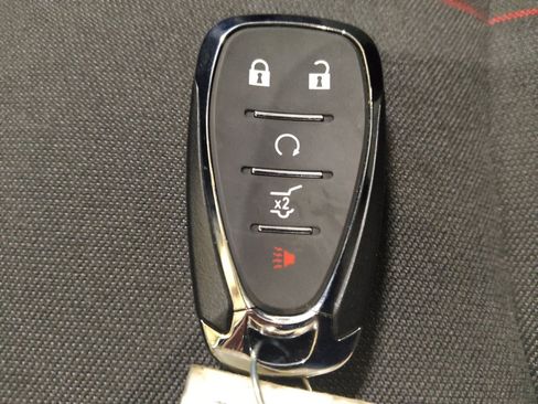 Used 2023 Chevrolet Equinox RS image 32