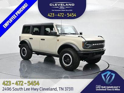 New 2025 Ford Bronco Badlands w/ Sasquatch Package