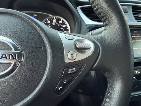 Used 2019 Nissan Sentra SR image 23