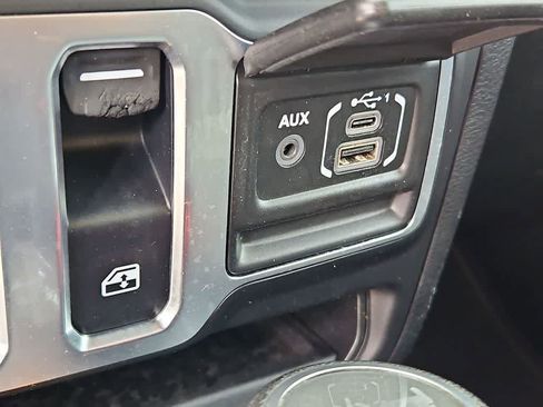 Used 2021 Jeep Wrangler Sport AWD/4WD image 30