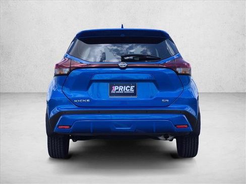 Used 2022 Nissan Kicks SR w/ Interior Electronics Package FWD image 7