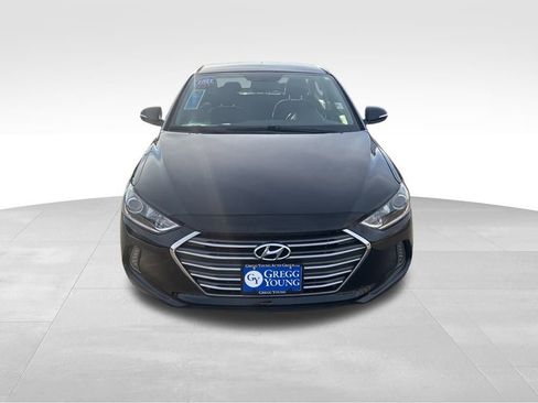 Used 2018 Hyundai Elantra Limited image 9