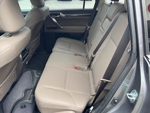 Used 2022 Lexus GX 460 Premium w/ Premium Package AWD/4WD image 14