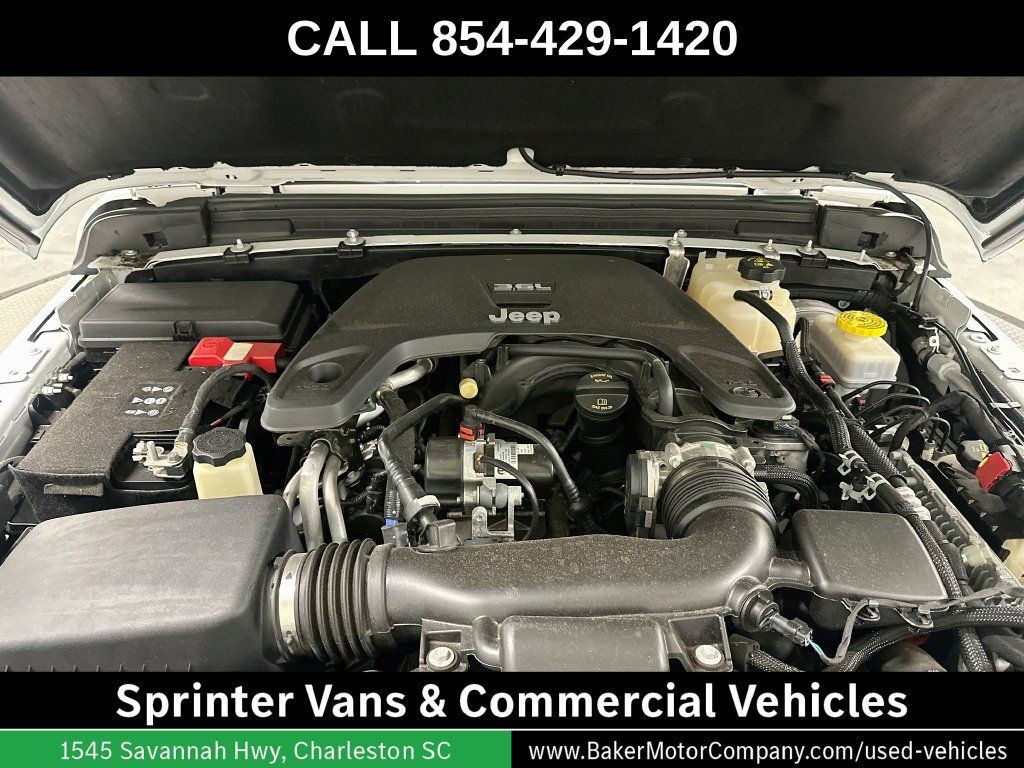 Used 2021 Jeep Wrangler Unlimited Rubicon AWD/4WD image 30