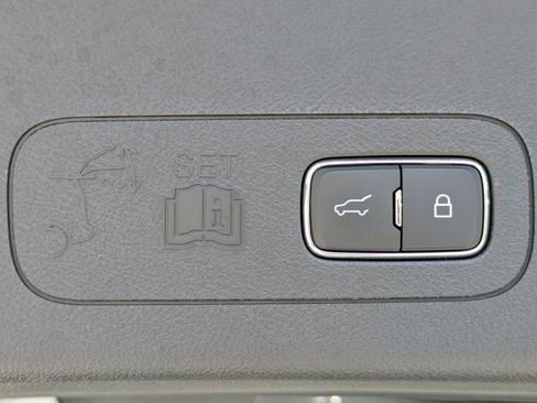 Used 2025 Lincoln Aviator Reserve w/ Equipment Group 201A AWD/4WD image 10