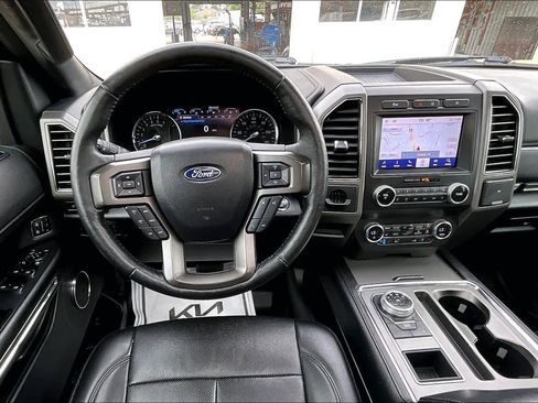 Used 2020 Ford Expedition XLT w/ Equipment Group 202A image 6