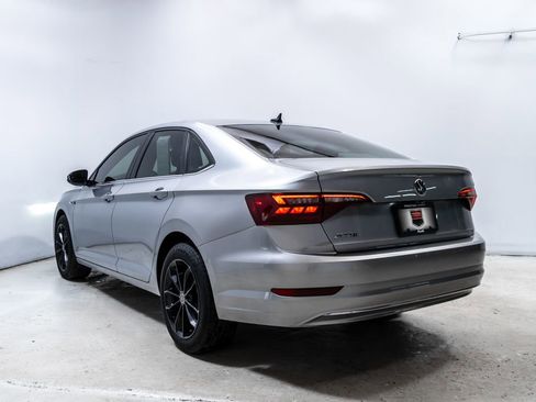 Used 2020 Volkswagen Jetta SEL FWD image 3