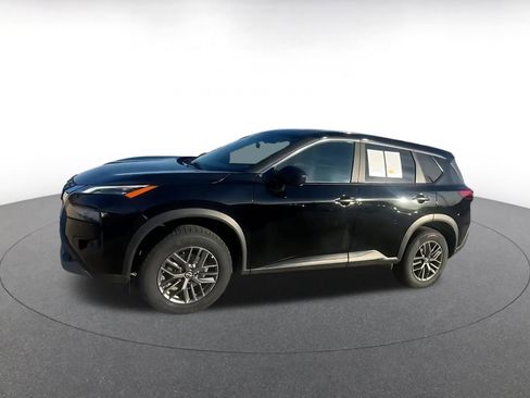 Used 2023 Nissan Rogue S image 8