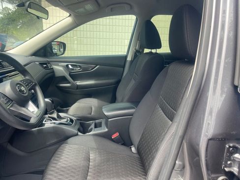 Used 2017 Nissan Rogue S FWD image 11