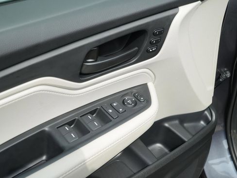 New 2026 Honda Odyssey EX-L image 13