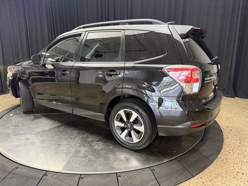 Used 2018 Subaru Forester 2.5i Limited AWD/4WD image 11