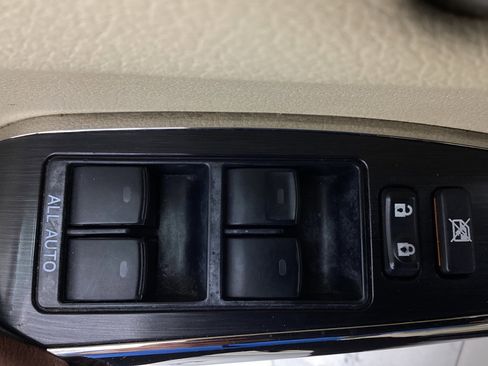 Used 2013 Toyota Avalon XLE Touring image 38