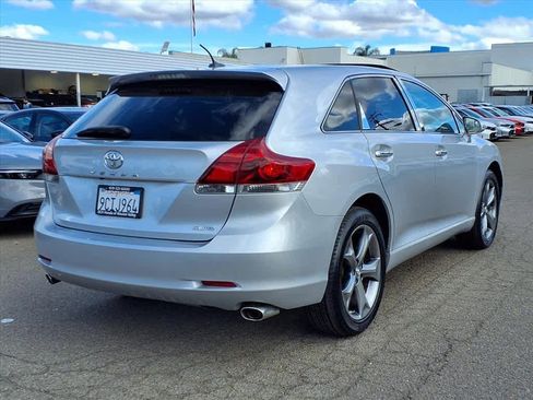 Used 2013 Toyota Venza Limited image 4