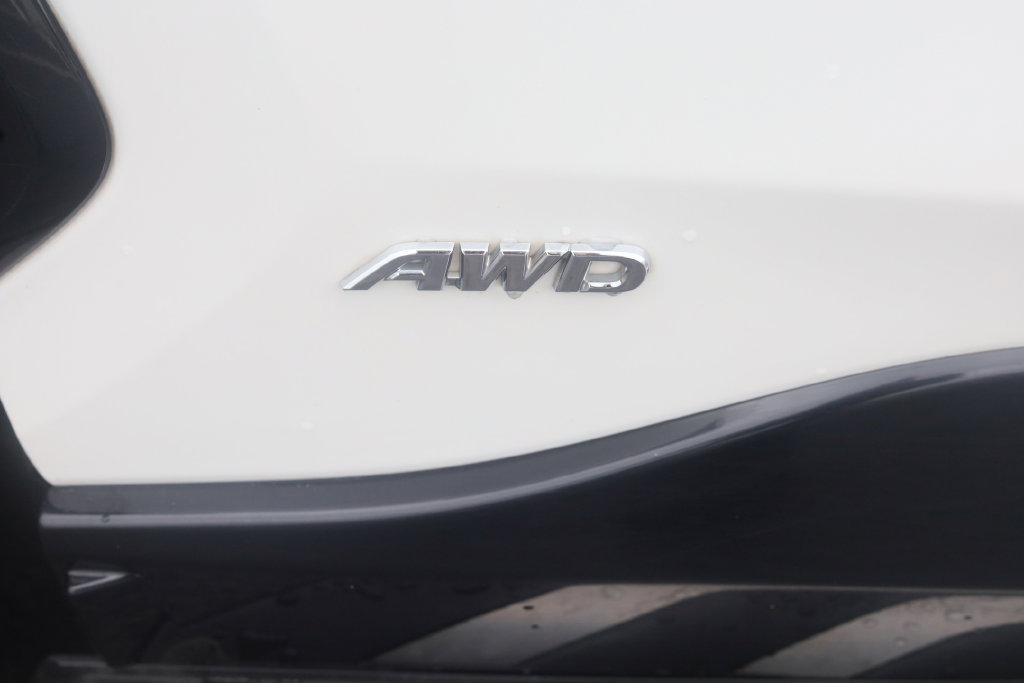 Used 2019 Toyota RAV4 XSE w/ XSE Weather Package AWD/4WD image 34