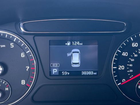 Used 2020 Kia Sorento LX FWD image 15