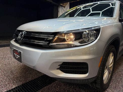 Used 2017 Volkswagen Tiguan S AWD/4WD image 11