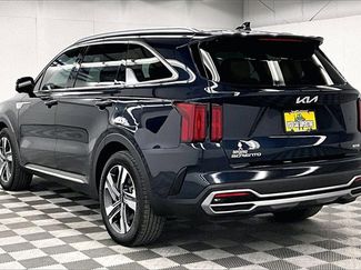 Used 2024 Kia Sorento SX Prestige video 2