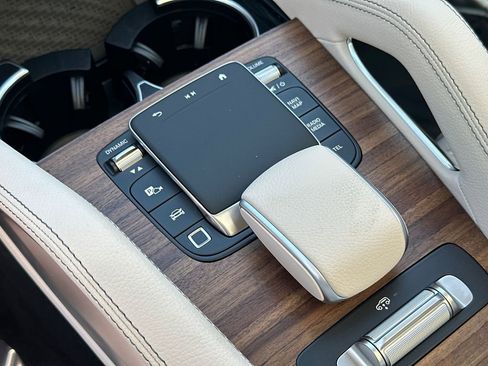 New 2026 Mercedes-Benz GLS 450 4MATIC image 33